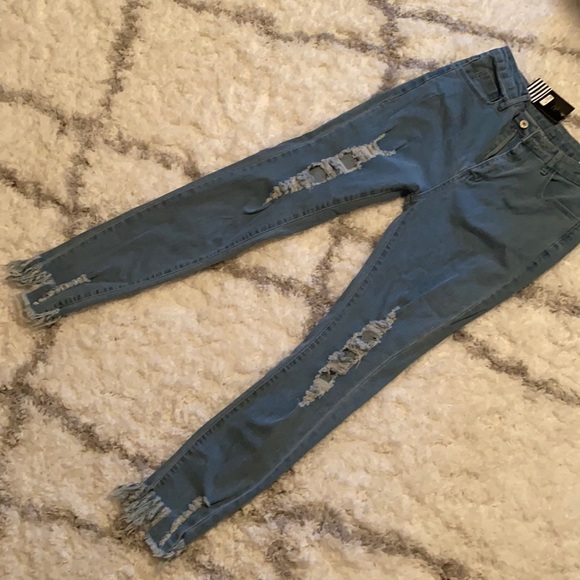 Cute Light Blue Jeans - Picture 1 of 4